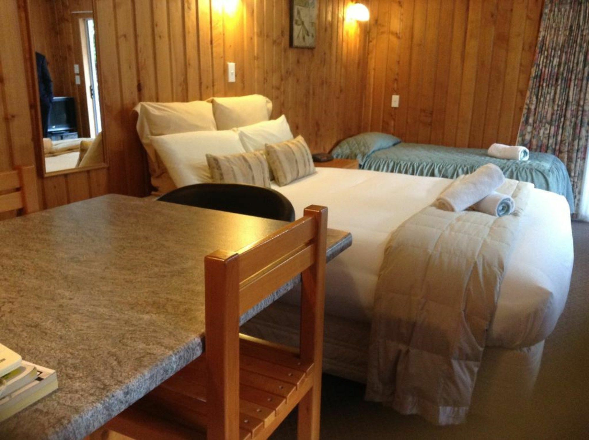 Archway Motels & Chalets Wanaka Exteriör bild